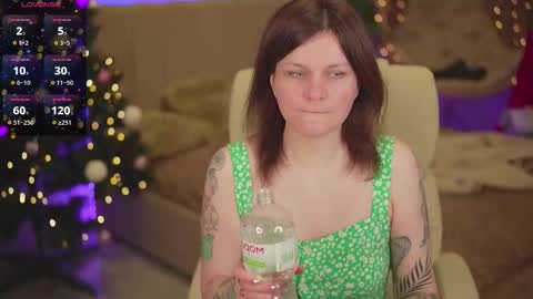 TinaMelt online show from December 21, 2025, 7:43 pm