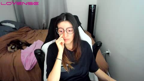 Tina online show from March 7, 2025, 8:44 pm