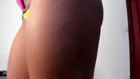 tinas_smith online show from February 19, 2026, 2:24 pm