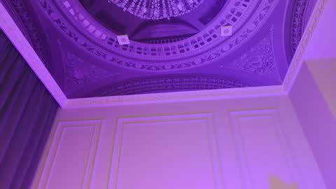 tinasiner online show from January 24, 2025, 5:00 pm