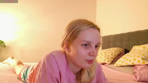 tinasiner online show from May 16, 2026, 3:00 pm