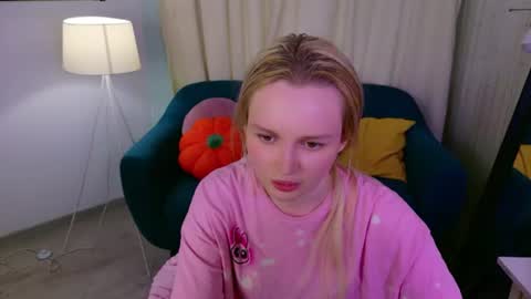tinasiner online show from June 16, 2026, 3:58 pm