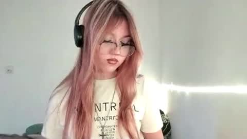 Kate online show from March 5, 2026, 3:41 pm