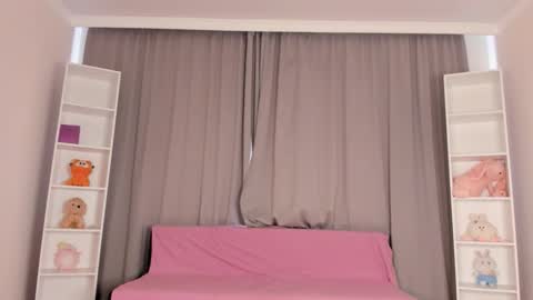 Tina online show from November 7, 2025, 8:36 am