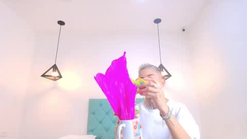 TINNY AND CANDY online show from March 9, 2025, 1:59 pm