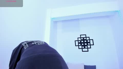 TINNY AND CANDY online show from September 23, 2025, 10:18 am