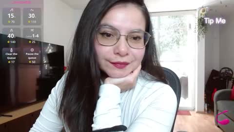 Tiny Caroline online show from January 15, 2026, 8:45 pm