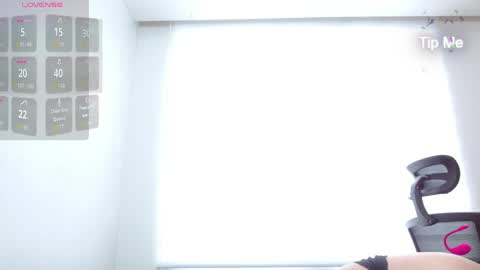 Tiny Caroline online show from May 18, 2026, 9:42 pm