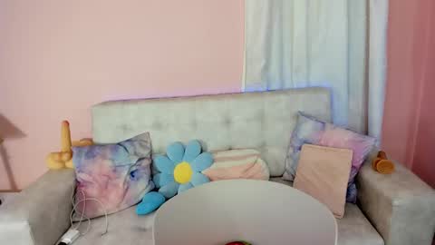 tiny_cora online show from March 2, 2025, 4:32 pm