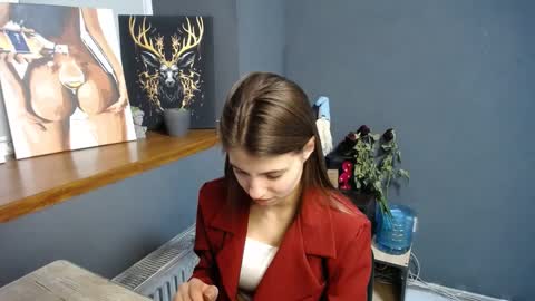 Gloria online show from March 8, 2025, 8:11 am