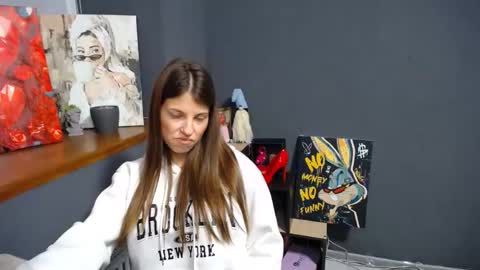 Gloria online show from October 9, 2025, 6:11 am