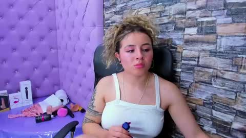 tiny online show from December 21, 2024, 9:55 am