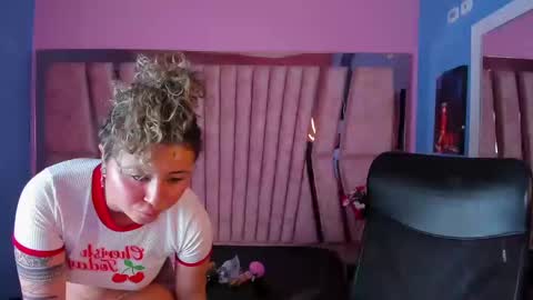 tiny online show from February 11, 2025, 2:46 am