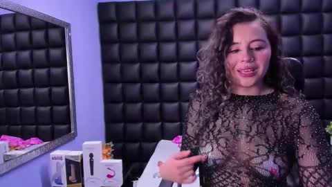 tiny online show from September 28, 2025, 3:34 am