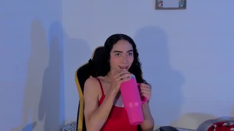 Snapshot of tiny_thomm chatting on June 26, 2026, 9:41 pm Thomm Independent Model online show from June 26, 2026, 9:41 pm
