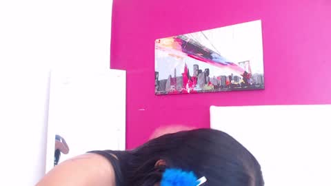 tiny_whore18 online show from January 16, 2025, 7:20 pm