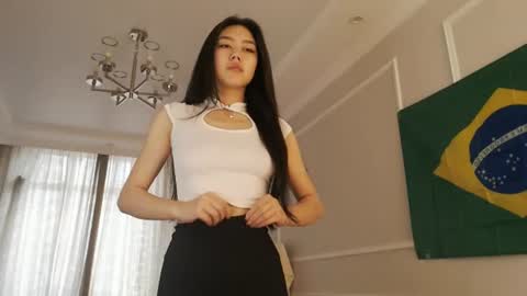 Snapshot of tinykawaii chatting on June 18, 2026, 2:34 am Tina extra tips in PVT online show from June 18, 2026, 2:34 am