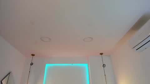 Snapshot of tinymoon_ chatting on December 20, 2024, 11:00 am Luna online show from December 20, 2024, 11:00 am