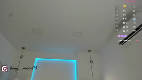 Snapshot of tinymoon_ chatting on January 25, 2025, 11:02 am Luna online show from January 25, 2025, 11:02 am