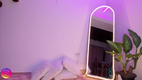 Snapshot of tinymoon_ chatting on March 11, 2025, 2:32 am Luna online show from March 11, 2025, 2:32 am