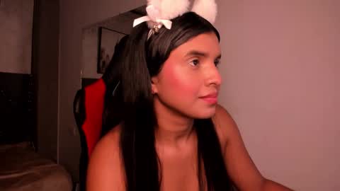 Scarlet online show from February 10, 2026, 11:20 pm