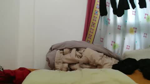 tinyslut66 online show from April 19, 2026, 6:10 pm