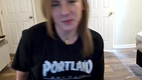 Snapshot of tinywithtiddies chatting on January 14, 2026, 4:51 am tinywithtiddies online show from January 14, 2026, 4:51 am