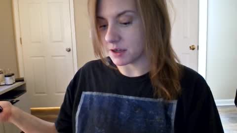 Snapshot of tinywithtiddies chatting on February 17, 2026, 6:10 am tinywithtiddies online show from February 17, 2026, 6:10 am