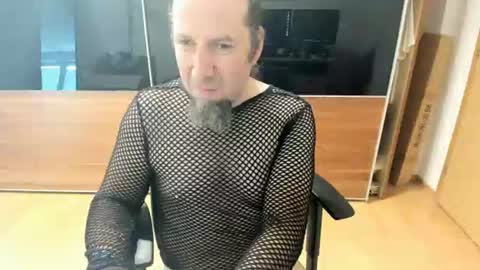 Tirolerboy27 online show from June 25, 2026, 12:09 pm