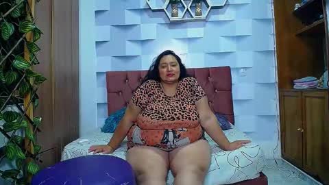 TISTMATURE online show from September 15, 2025, 1:55 pm