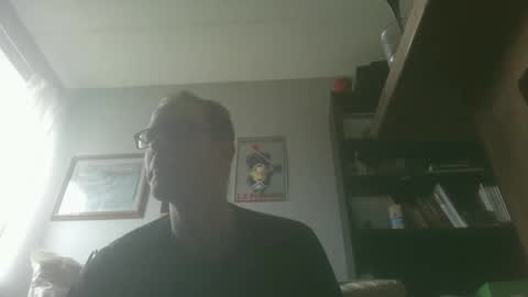 titlovercums online show from March 31, 2026, 4:18 pm