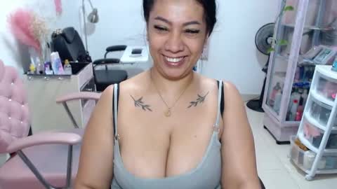 Snapshot of titsbiglovers chatting on June 5, 2026, 12:22 pm DIVA online show from June 5, 2026, 12:22 pm