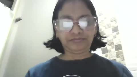Snapshot of titssmall123 chatting on May 1, 2026, 3:55 am Ester online show from May 1, 2026, 3:55 am