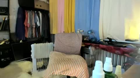 liebe es mich nackt vor der cam zu zeigen online show from February 11, 2025, 10:15 am