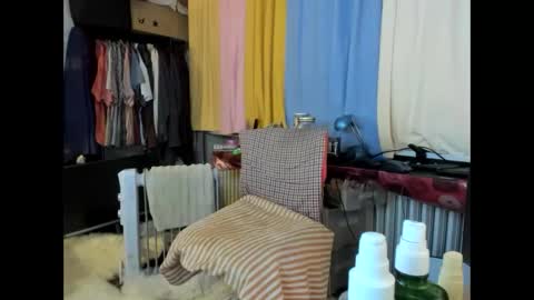 liebe es mich nackt vor der cam zu zeigen online show from February 25, 2025, 7:31 am