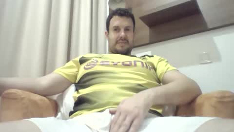 Snapshot of titusnow chatting on February 11, 2026, 8:25 pm titusnow online show from February 11, 2026, 8:25 pm