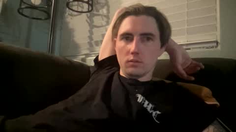 Snapshot of tlayne410 chatting on October 27, 2025, 8:18 am tlayne410 online show from October 27, 2025, 8:18 am