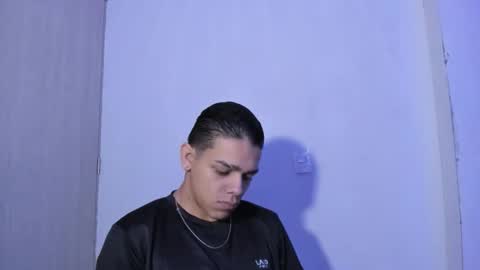 Tobias Smith  online show from April 22, 2026, 5:03 pm