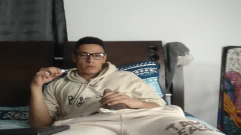 Andres Independent Model online show from March 7, 2026, 3:36 am