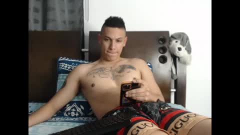 Snapshot of tobicraig chatting on July 12, 2026, 1:29 am Andres Independent Model online show from July 12, 2026, 1:29 am