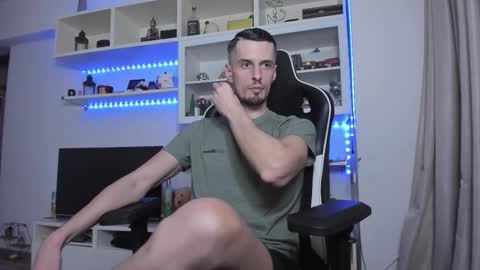 Todd online show from November 6, 2025, 2:12 am