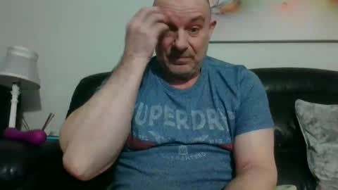 toerag69 online show from December 27, 2024, 11:42 pm