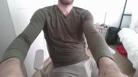 Snapshot of toja112 chatting on May 30, 2026, 9:28 am Martin online show from May 30, 2026, 9:28 am