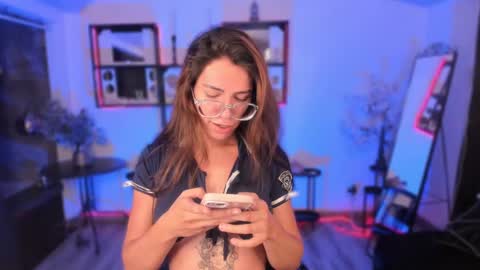 tokkyo__ online show from September 24, 2025, 3:21 am