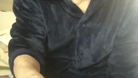 small man online show from December 9, 2024, 2:56 am