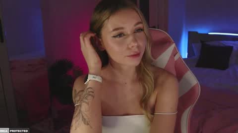 tokyo_n online show from January 23, 2025, 11:05 pm