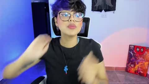 sofi 3 online show from October 6, 2025, 8:23 am