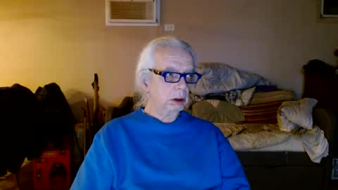 tom112292014 online show from February 3, 2025, 12:47 am