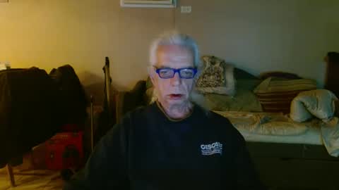 tom112292014 online show from March 10, 2025, 12:15 pm