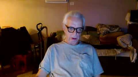 tom112292014 online show from September 20, 2025, 11:22 am